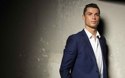 9博精华-于帕梅卡诺头球解围险乌龙